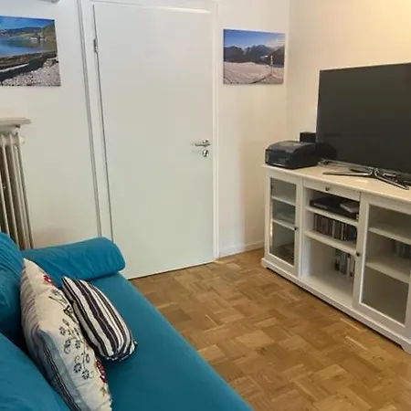 Wendelsteinblick - Wohnen Auf Zeit - Homeoffice - Balkon Mit Bergblick- Buchbar Ab 28 Naechte 아파트