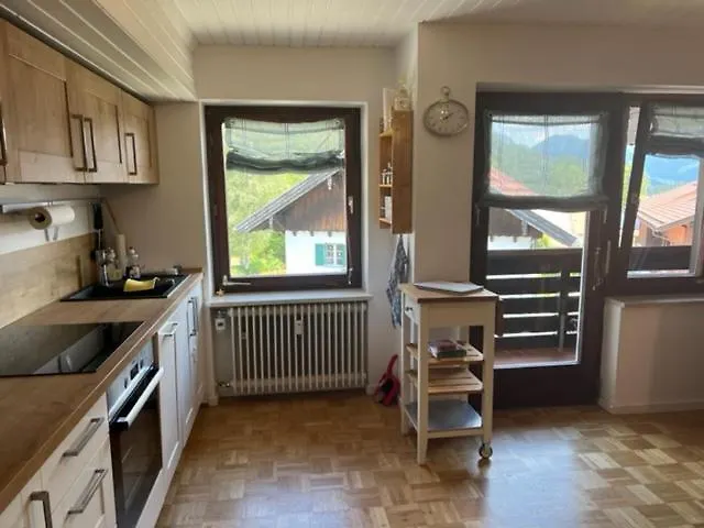 Wendelsteinblick - Wohnen Auf Zeit - Homeoffice - Balkon Mit Bergblick- Buchbar Ab 28 Naechte アパート *